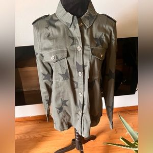 Women’s army green button up shirt - Large
